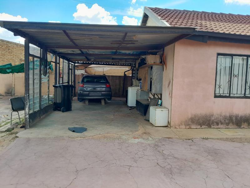 3 Bedroom Property for Sale in Lenasia South Gauteng