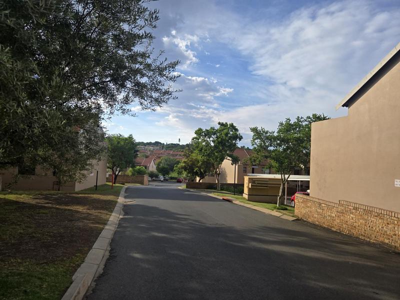 To Let 2 Bedroom Property for Rent in Noordhang Gauteng