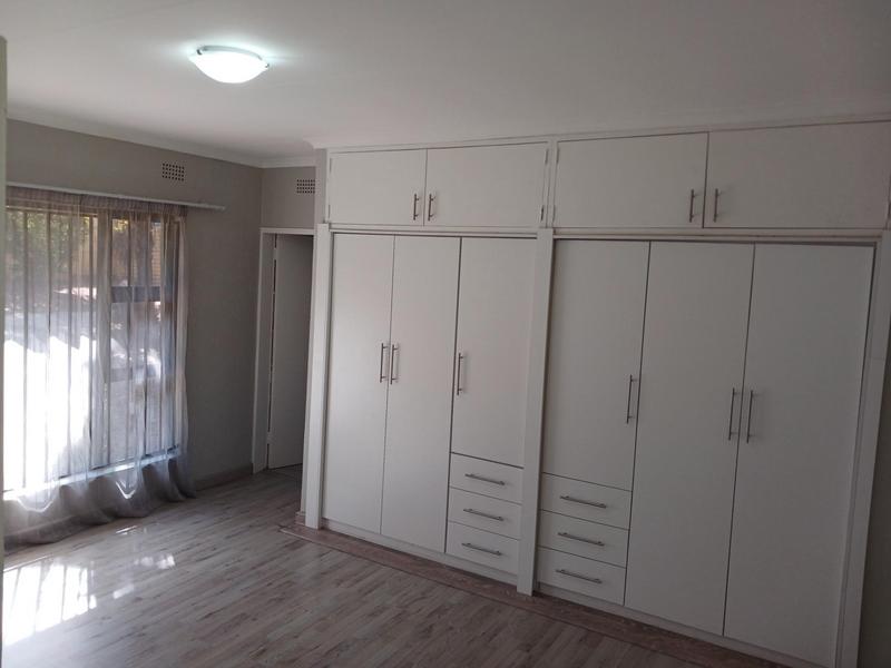 To Let 4 Bedroom Property for Rent in Weltevreden Park Gauteng