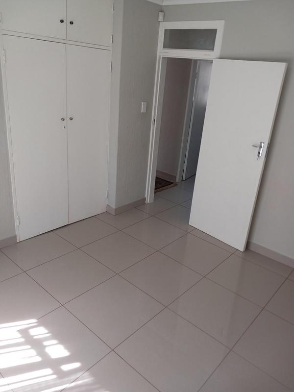 To Let 4 Bedroom Property for Rent in Weltevreden Park Gauteng