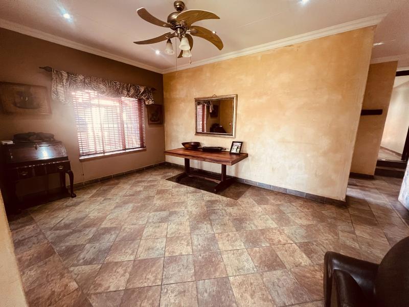 4 Bedroom Property for Sale in Florauna Gauteng