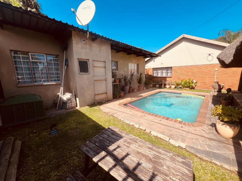 4 Bedroom Property for Sale in Jan Niemand Park Gauteng