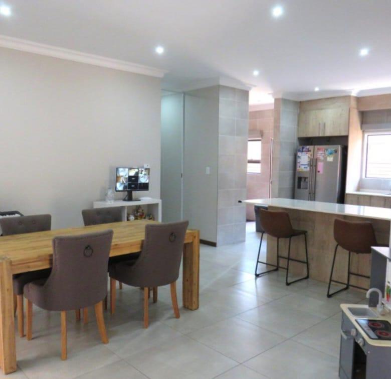 3 Bedroom Property for Sale in Brackenhurst Gauteng