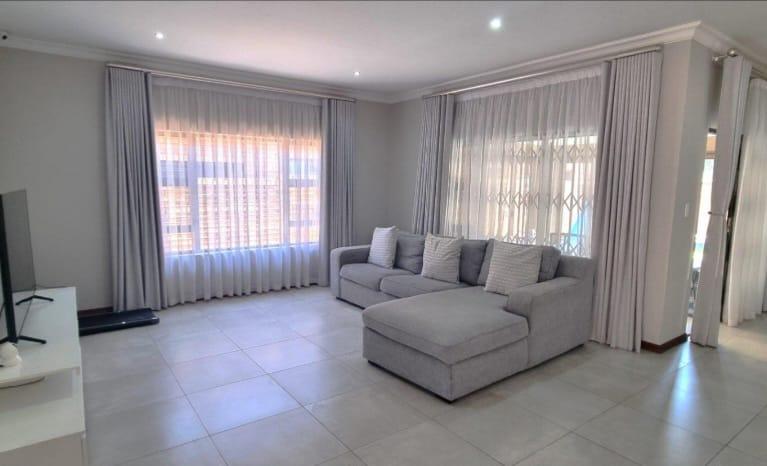 3 Bedroom Property for Sale in Brackenhurst Gauteng