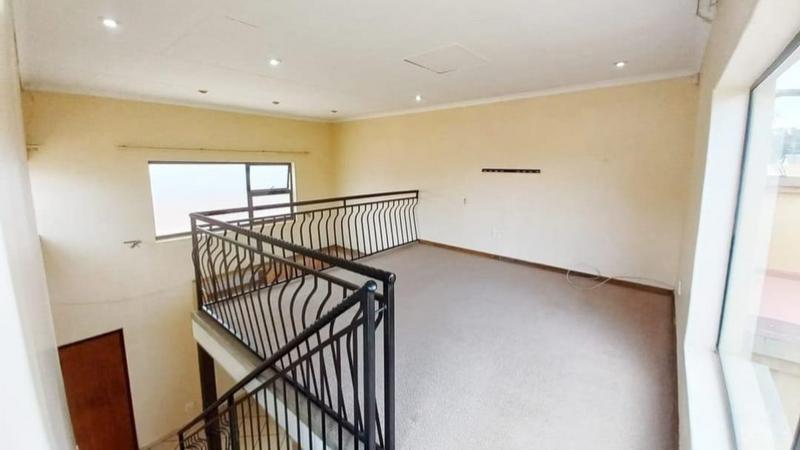 2 Bedroom Property for Sale in New Redruth Gauteng