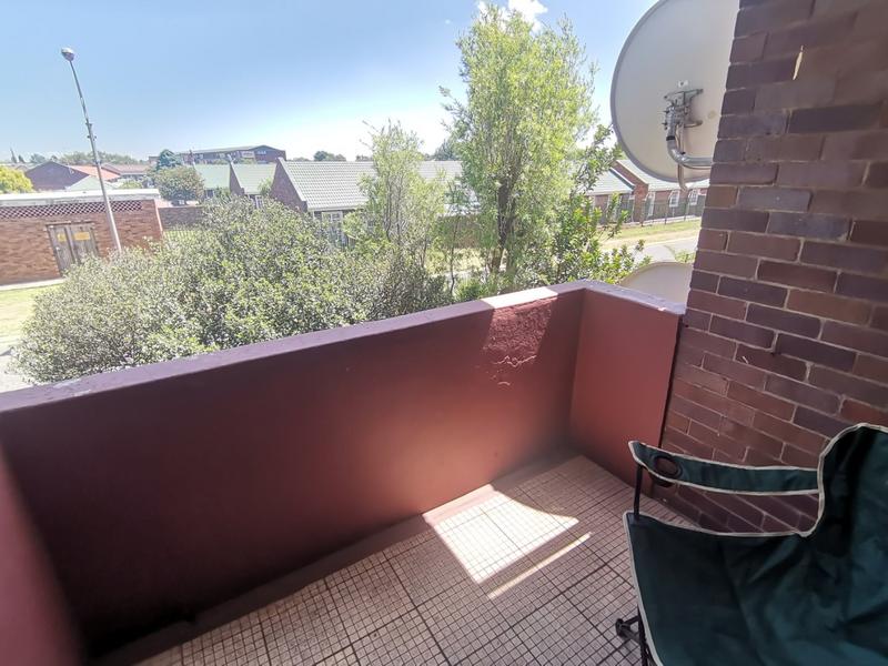 2 Bedroom Property for Sale in Vanderbijlpark SW 1 Gauteng