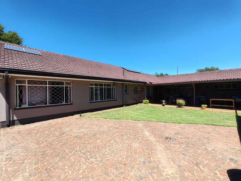 4 Bedroom Property for Sale in Meyerton Central Gauteng