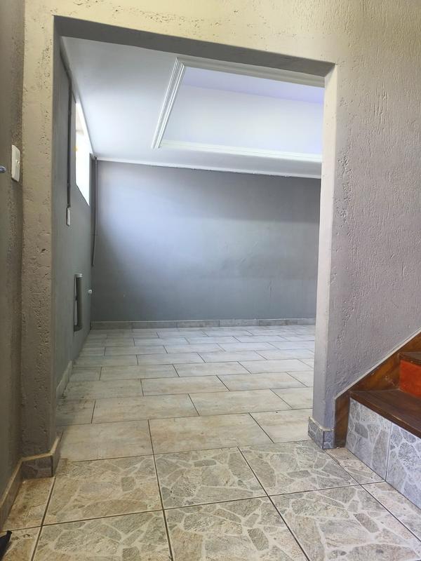 To Let 1 Bedroom Property for Rent in Kensington Gauteng