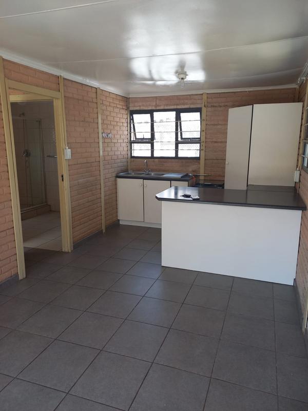 To Let 1 Bedroom Property for Rent in Primrose East Gauteng