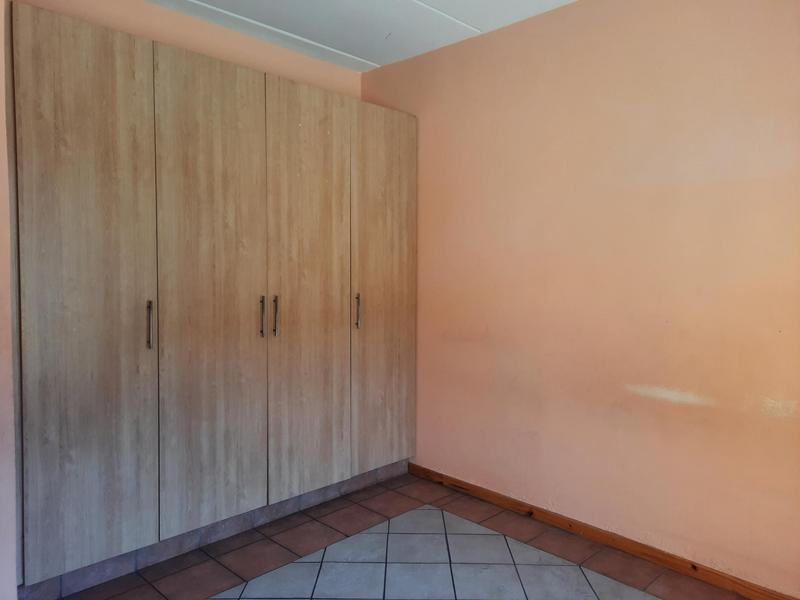 To Let 2 Bedroom Property for Rent in Three Rivers Gauteng