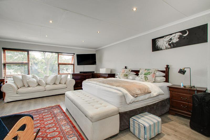 4 Bedroom Property for Sale in Lonehill Gauteng