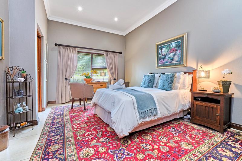 5 Bedroom Property for Sale in Featherbrooke Estate Gauteng