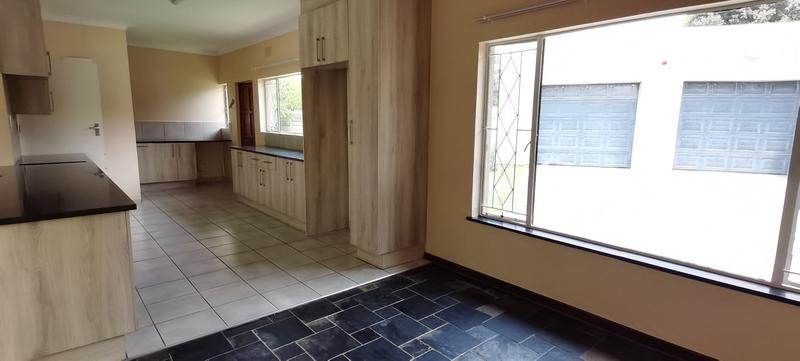 To Let 3 Bedroom Property for Rent in Wilro Park Gauteng