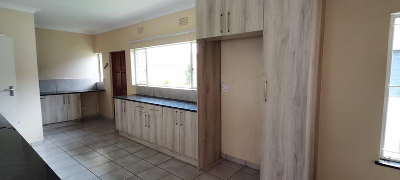 To Let 3 Bedroom Property for Rent in Wilro Park Gauteng