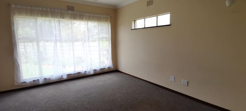 To Let 3 Bedroom Property for Rent in Wilro Park Gauteng