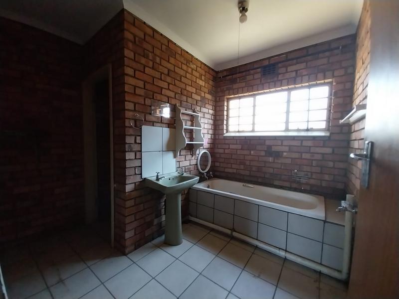 Commercial Property for Sale in Aureus Gauteng