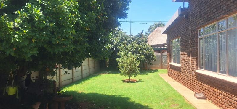 3 Bedroom Property for Sale in Carletonville Central Gauteng