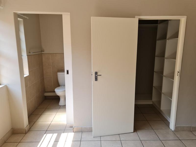 To Let 1 Bedroom Property for Rent in Die Hoewes Gauteng