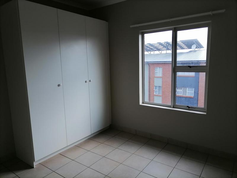 To Let 2 Bedroom Property for Rent in Die Hoewes Gauteng