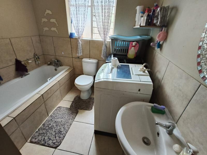 5 Bedroom Property for Sale in Claremont Gauteng