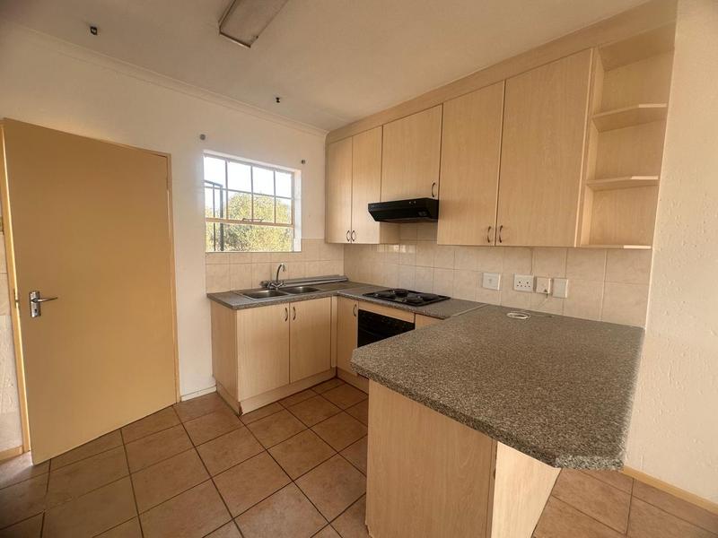 2 Bedroom Property for Sale in Heuwelsig Estate Gauteng