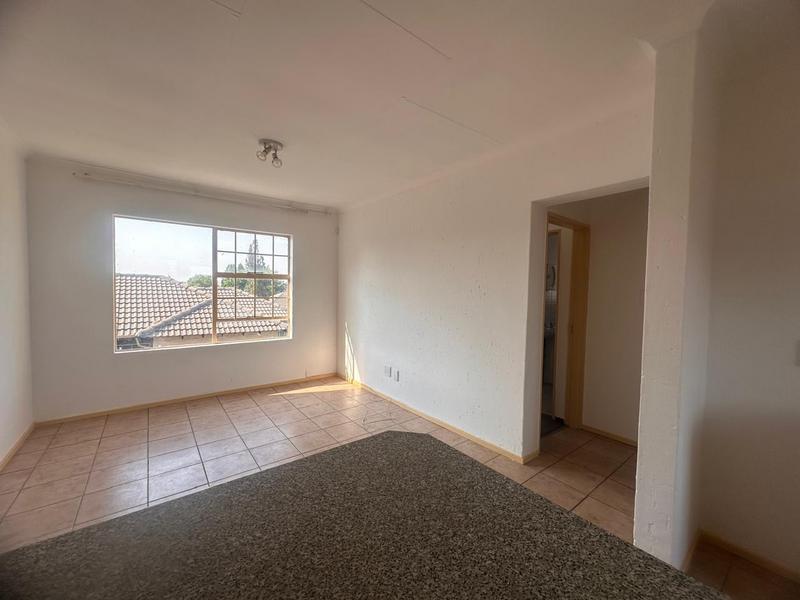 2 Bedroom Property for Sale in Heuwelsig Estate Gauteng