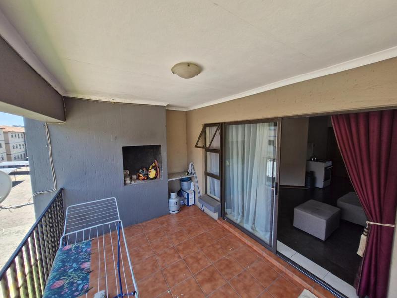 2 Bedroom Property for Sale in Gosforth Park Gauteng