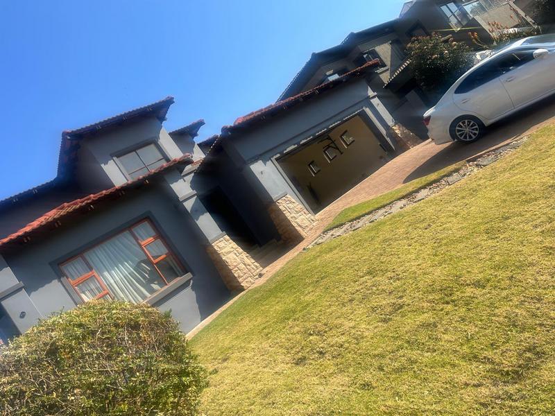 To Let 4 Bedroom Property for Rent in Johannesburg Central Gauteng