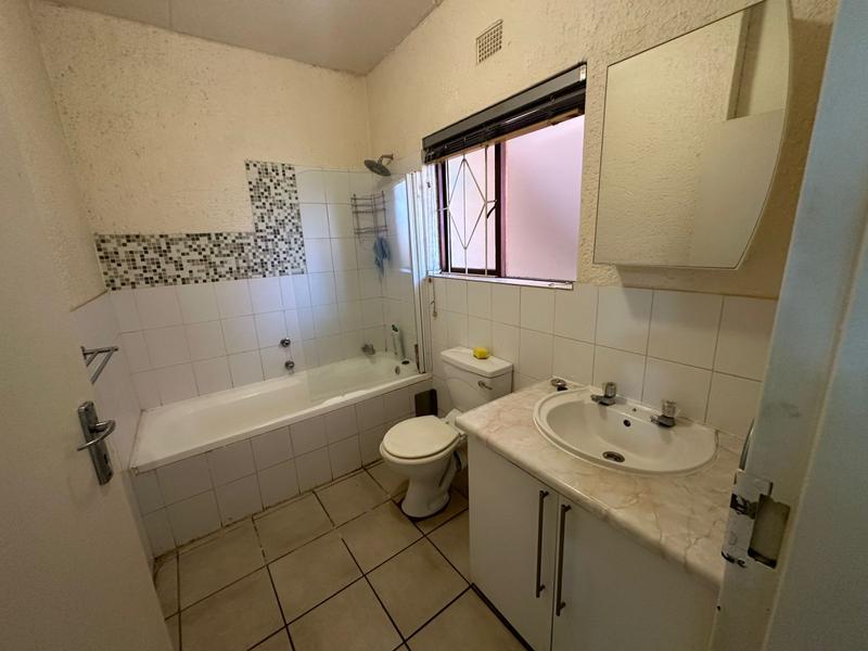 To Let 1 Bedroom Property for Rent in Westdene Gauteng