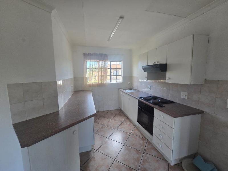 To Let 2 Bedroom Property for Rent in Florida Gauteng