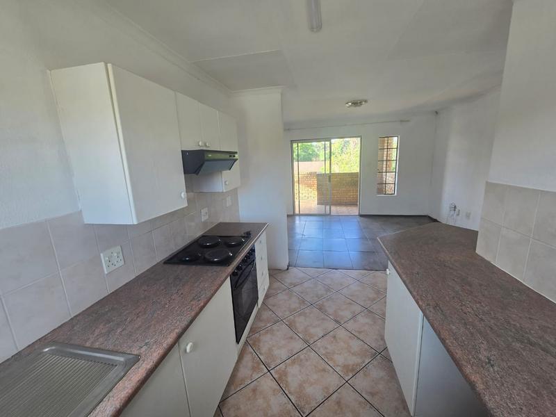 To Let 2 Bedroom Property for Rent in Florida Gauteng