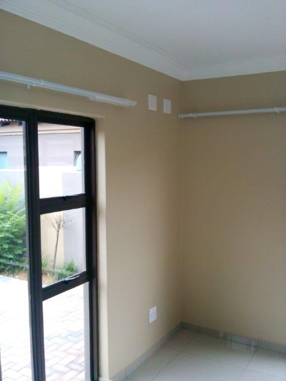 To Let 4 Bedroom Property for Rent in Vanderbijlpark SE 8 Gauteng