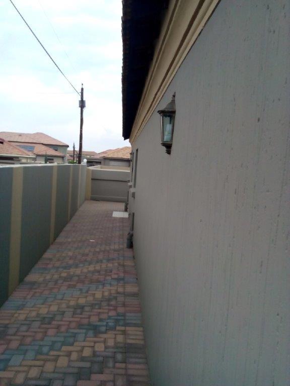 To Let 4 Bedroom Property for Rent in Vanderbijlpark SE 8 Gauteng