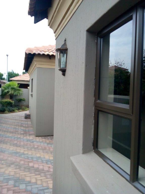 To Let 4 Bedroom Property for Rent in Vanderbijlpark SE 8 Gauteng