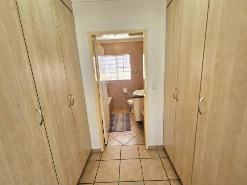 2 Bedroom Property for Sale in Annlin Gauteng