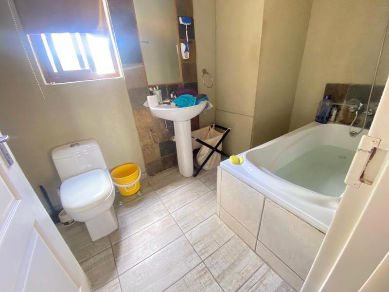 To Let 2 Bedroom Property for Rent in Honeydew Grove Gauteng