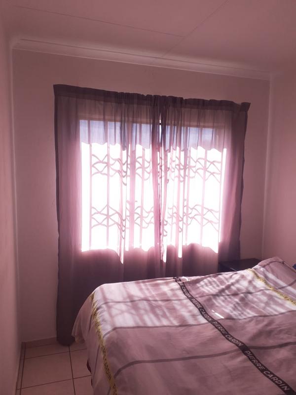 2 Bedroom Property for Sale in Fleurhof Gauteng