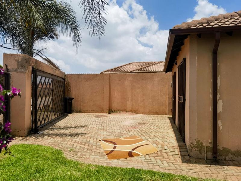 4 Bedroom Property for Sale in Goudrand Gauteng