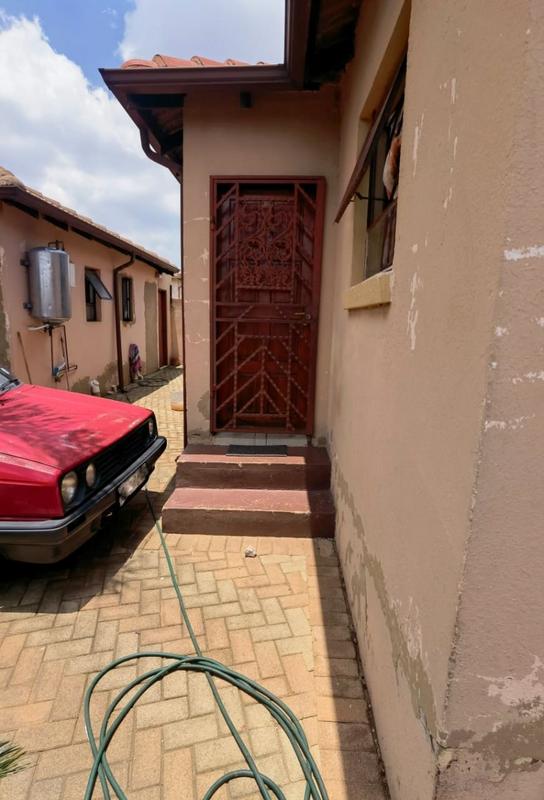 4 Bedroom Property for Sale in Goudrand Gauteng