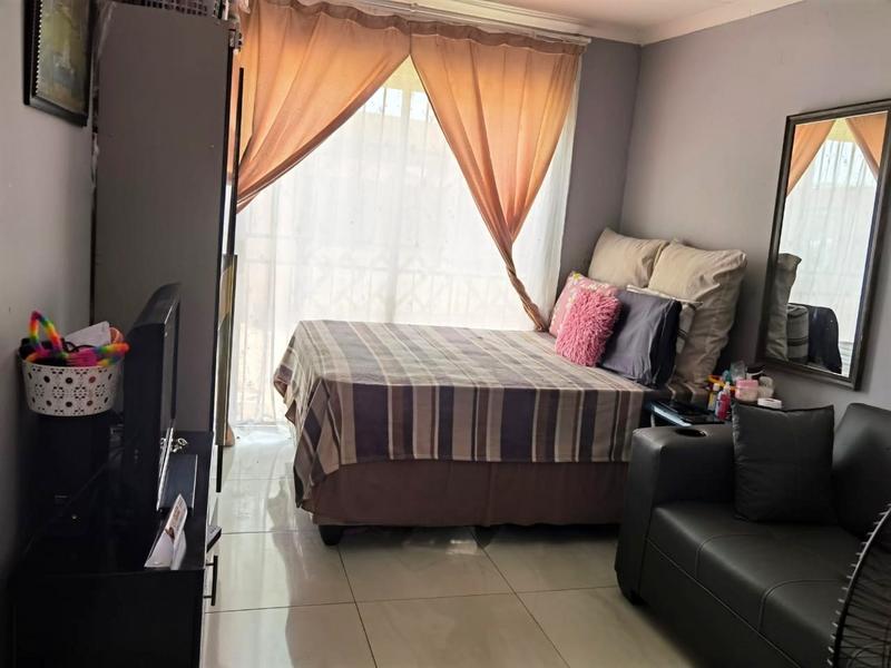 4 Bedroom Property for Sale in Goudrand Gauteng