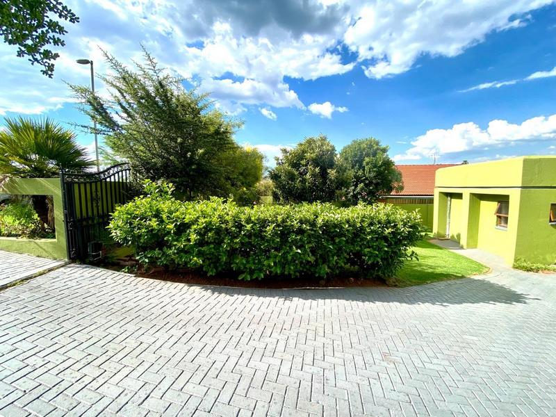 3 Bedroom Property for Sale in Rangeview Gauteng