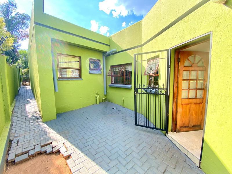 3 Bedroom Property for Sale in Rangeview Gauteng