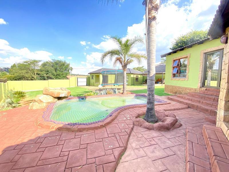 3 Bedroom Property for Sale in Rangeview Gauteng