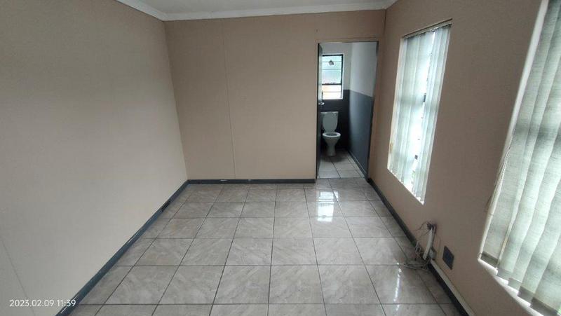 To Let commercial Property for Rent in Halfway House Gauteng