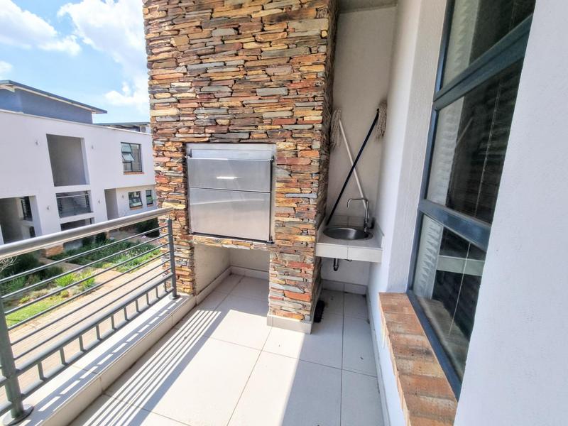 To Let 2 Bedroom Property for Rent in Waterkloof A H Gauteng