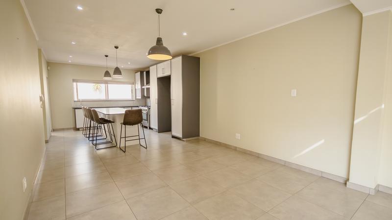 To Let 4 Bedroom Property for Rent in Waterkloof A H Gauteng