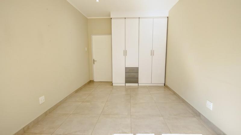 To Let 4 Bedroom Property for Rent in Waterkloof A H Gauteng