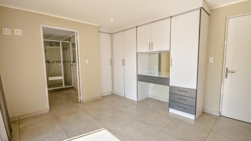 To Let 4 Bedroom Property for Rent in Waterkloof A H Gauteng