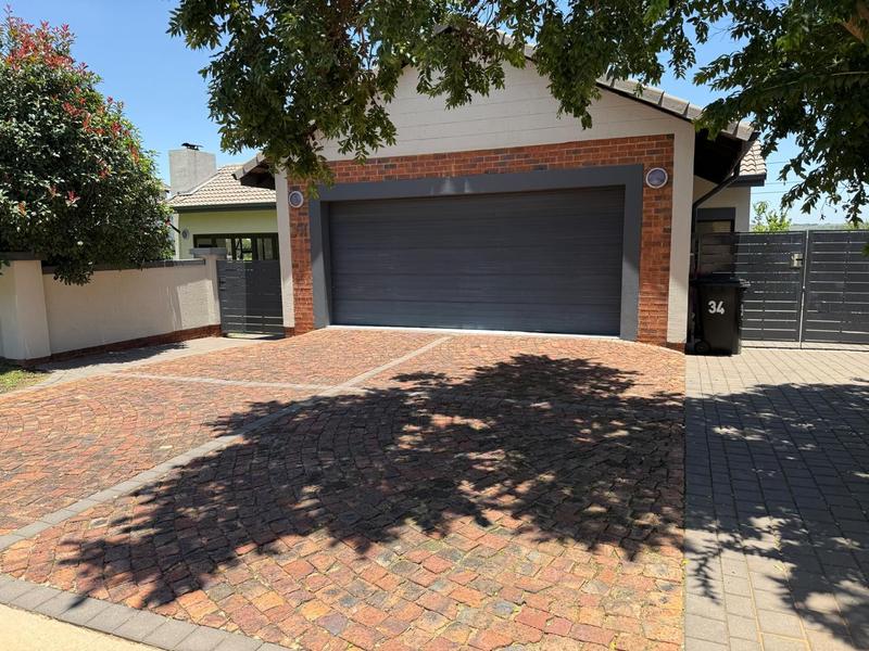 To Let 4 Bedroom Property for Rent in Midstream Hill Gauteng