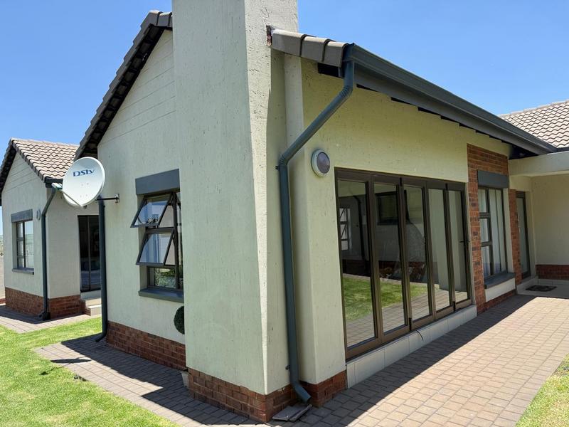 To Let 4 Bedroom Property for Rent in Midstream Hill Gauteng